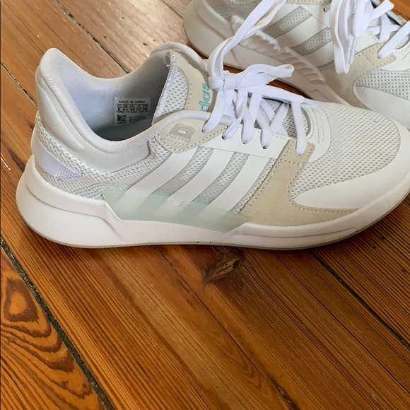 Adidas - Picture 2 of 3